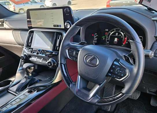 Lexus LX600 Petrol 2023 SPORT image 3