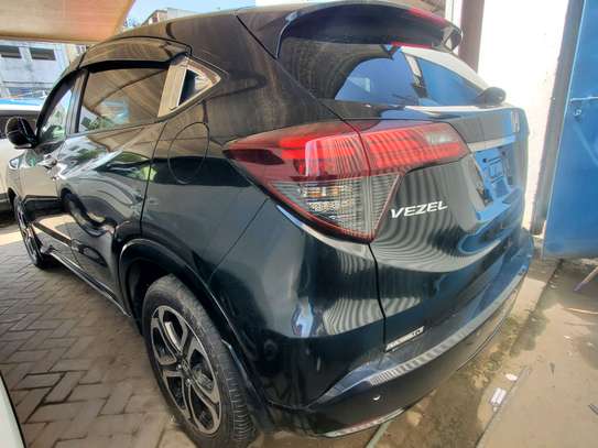 Honda vezel image 4