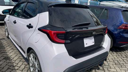 TOYOTA YARIS 2020MODEL SPORT image 5