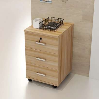 Cabinets : 3 Drawer Mobile Pedestal Cabinet image 2