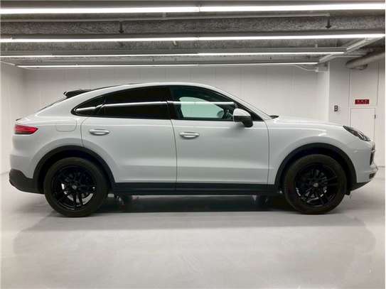 2021 PORSCHE CAYENNE COUPE image 4