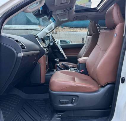 2022 Toyota LandCruiser Prado TX-L 70TH ANNIVERSARY image 11