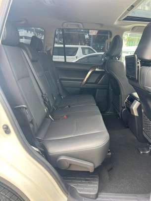 TOYOTA LANDCRUISER PRADO TX.L 2019MODEL SUNROOF DIESEL image 7