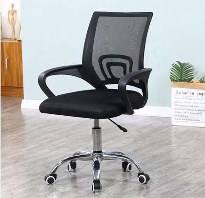 Office Chair: Ergonomic Mesh Office Chair In Ibanda image 4