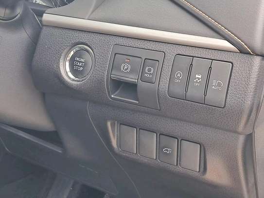 Toyota Harrier Premium sunroof 2019 white image 5