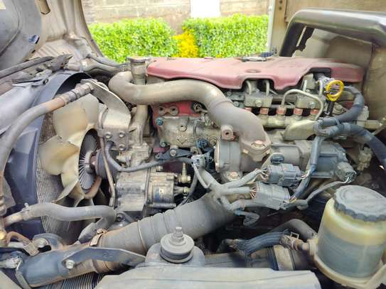 TOYOTA DYNA image 4