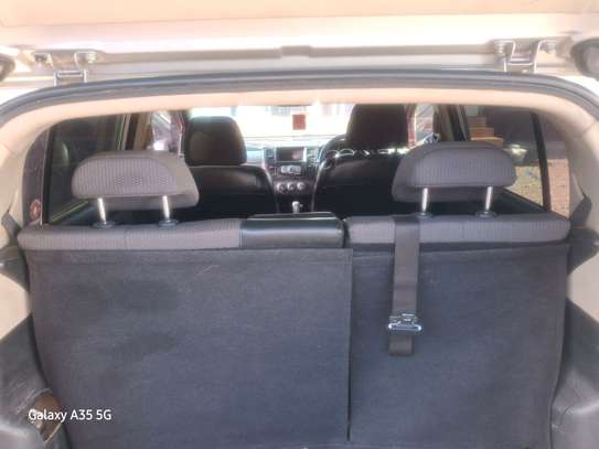 Nissan Tiida image 7