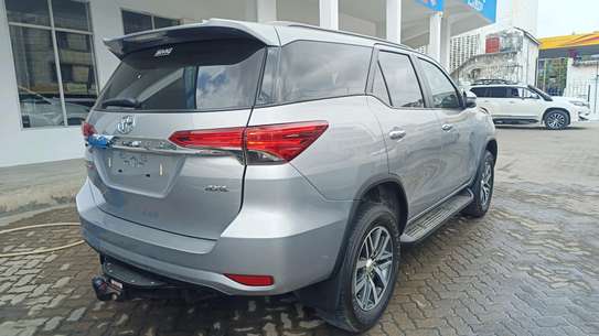 Toyota Fortuner ZV28 GD6 2018 image 4