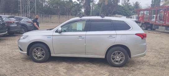 Mitsubishi Outlander sunroof image 6