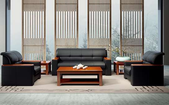 Executive 5 Seater Leather Meeting Sofa image 3