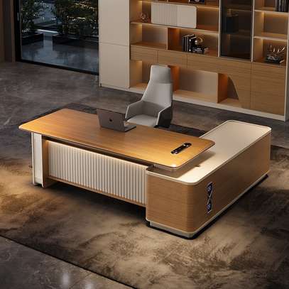 Office Desk:2.2 M L-shaped executive office desk in Kisumu image 5
