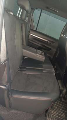 Toyota Hilux GR 2020 image 7