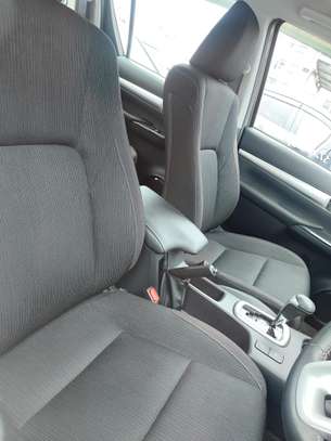 Toyota Hilux Double Cabin 2019 4wd image 5