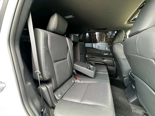 Toyota land cruiser Prado Gj250 2024 Diesel image 6