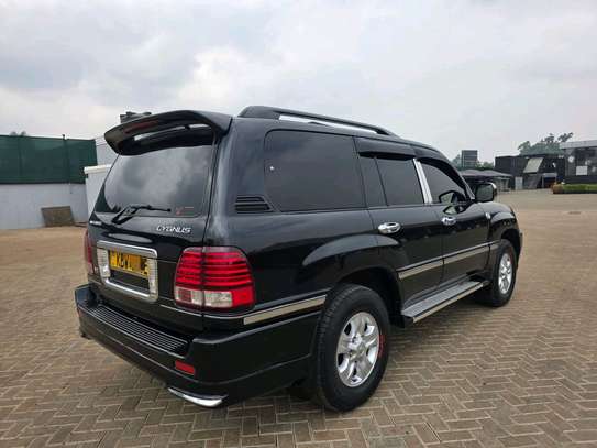 Land Cruiser 100 series image 6
