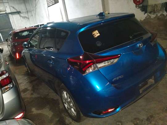 Toyota Auris newshape image 3