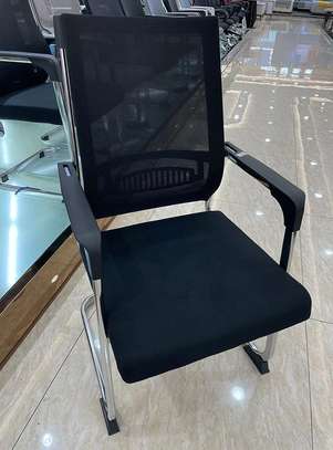 Mesh Ergonomic Visitor's Chair image 3