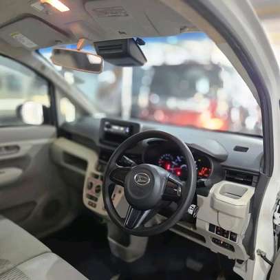 Daihatsu move image 4
