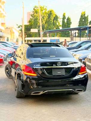 Mercedes Benz AMG C200 2000cc image 10