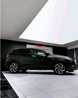Honda Vezel Hybrid black 2019 image 3
