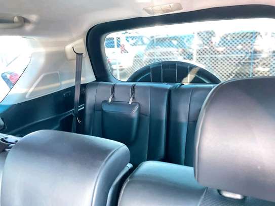 TOYOTA LANDCRUISER PRADO KAKADU 2019MODEL SUNROOF DIESEL image 4