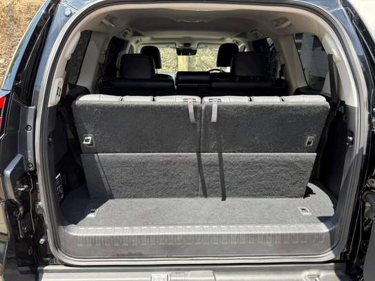 Toyota Landcruiser TZG image 5