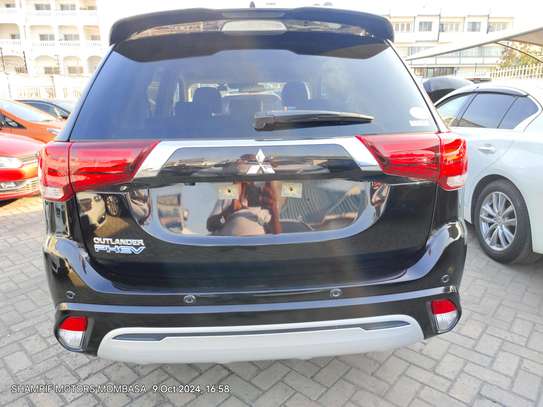 Mitsubishi outlander hybrid PHE 2018 black Sunroof image 9