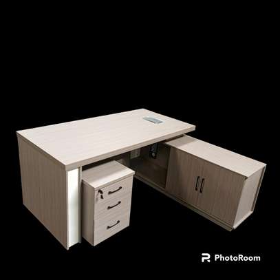 1.6m Executive desk image 3