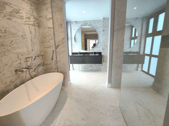 4 Bed Villa with En Suite at Runda image 12