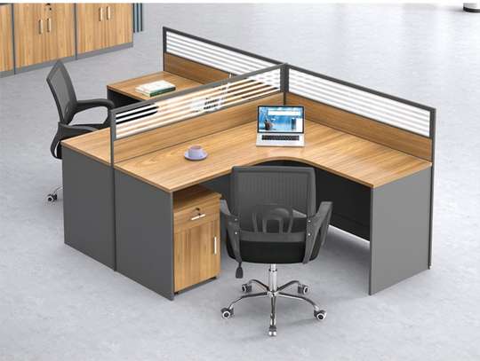 Office Workstation; 2 Way Modular Curved Office Workstation image 3