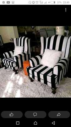 Set of 2 Armchairs with Cushions and Wooden Legs image 3