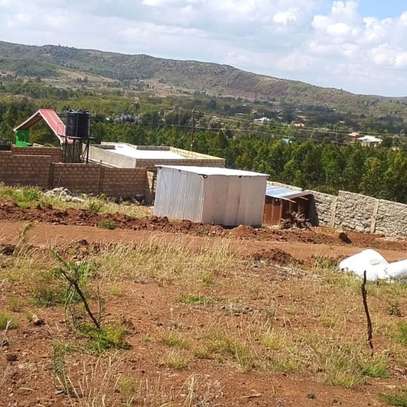 Prime 50x100 Plots near Tarmac Road in Nachu-Ndiguini Road image 3