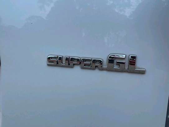 Toyota Hiace 7L Grand Hiace white color fully loaded 2019 image 5