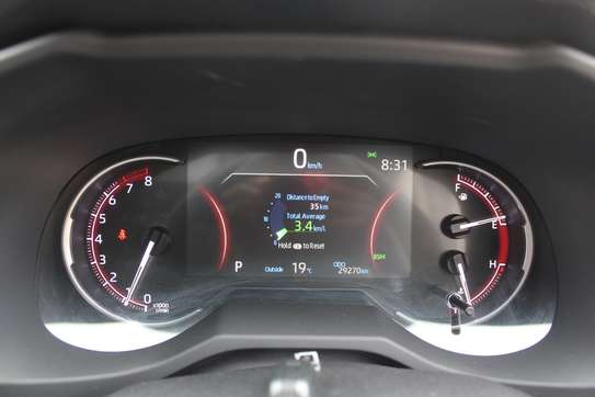Toyota Rav4 Adventure Leather Sunroof 2019, 29,000 Kms image 7