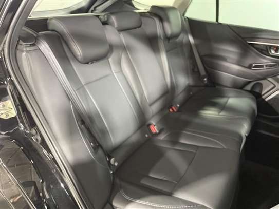2021 SUBARU OUTBACK image 6
