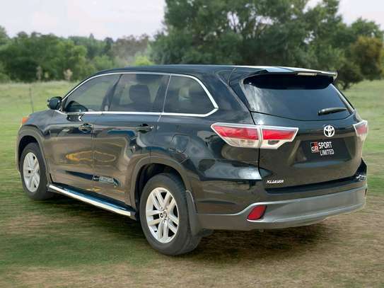 Toyota kluger newshape image 5