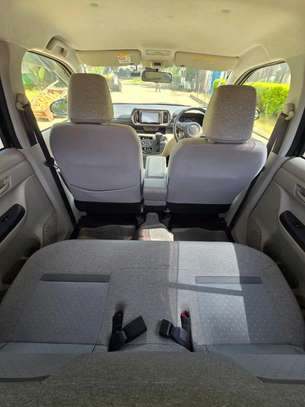 Daihatsu Boon Green 2019 image 9