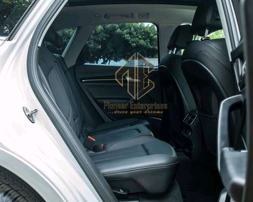 2019 Audi Q5 Sline image 7