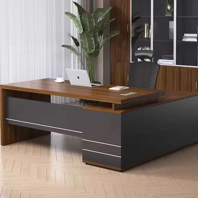 Office Desk; 1600mm Stylish Director Office Desk image 6