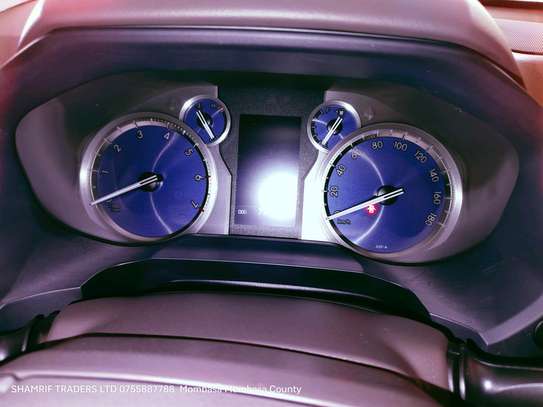Toyota Land cruiser Prado Tx 2018 petrol image 3