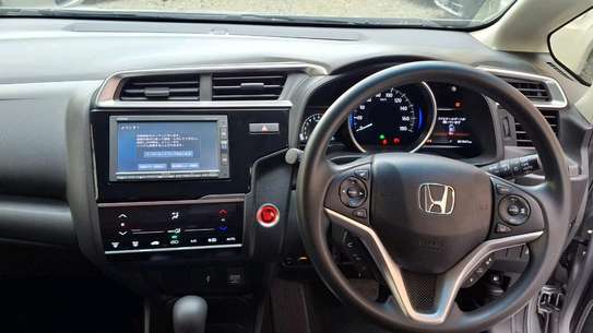 Honda Fit EX Hybrid Silver Color 2018 model fully loaded. image 5