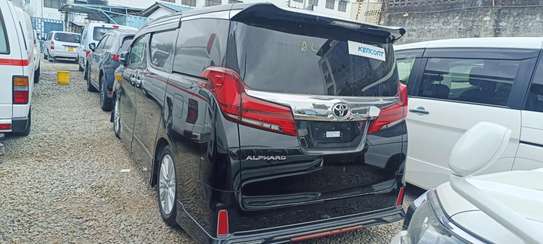Toyota Alphard Black Sunroof 2018 image 9