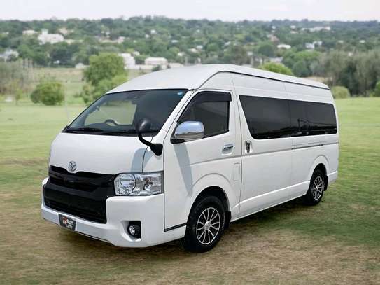 Toyota grand hiace 16 seater image 2