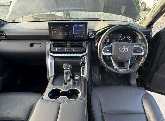 2023 Toyota land cruiser ZX image 7