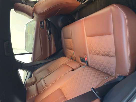 TOYOTA HARRIER WITH BROWN INTRERIOR 2019 image 2