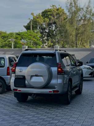 Toyota Landcruiser Prado Vxl image 6