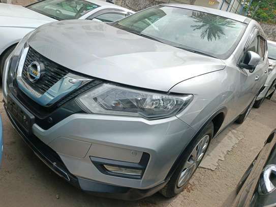 Nissan X-Trail 4*4 2018 image 2