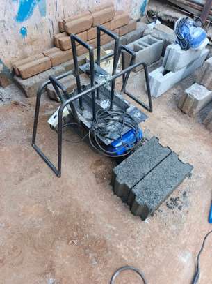 Durable Manual Cement Block Machine Blue Frame image 3