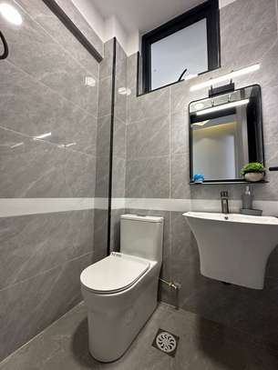 4 Bed Apartment with En Suite in Lavington image 10