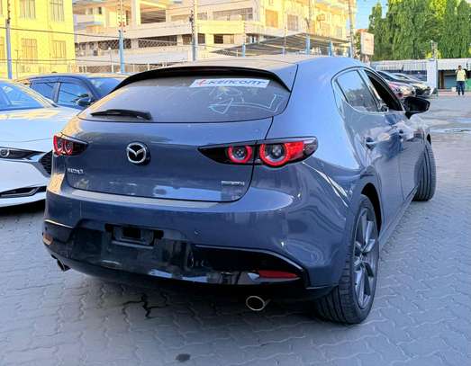 Mazda 3 petrol G grade sports edition image 3